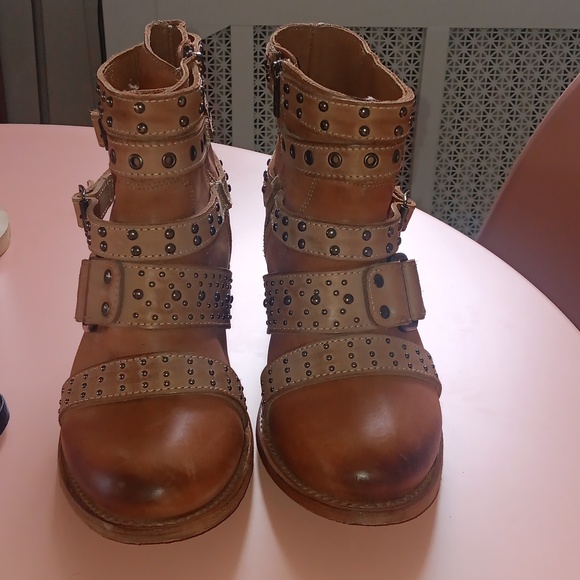 Freebird boots - Picture 2 of 3